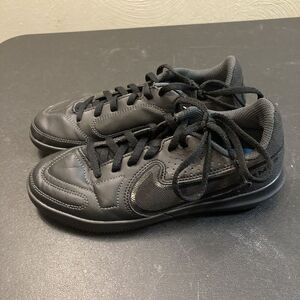 Nike Jr Tiempo Legend 9 Indoor Soccer Shoes‎ IC Youth Size 1.5Y DA1332 001 Black